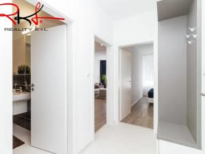 Prodej bytu 2+kk, Praha, Drnovská, 42 m2
