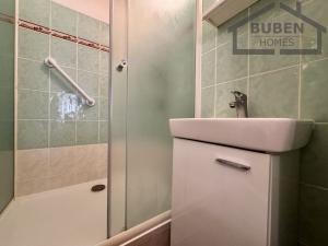 Prodej bytu 2+1, Chodský Újezd, 61 m2