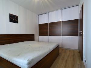 Pronájem bytu 2+kk, Praha - Stodůlky, Nárožní, 59 m2