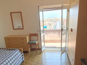 Prodej bytu 3+kk, Via XXV Augusto, Scalea, Kalábrie, Itálie, 57 m2