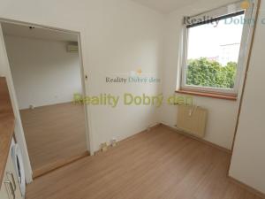 Pronájem bytu 1+1, Opava, Černá, 34 m2