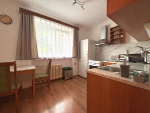 Pronájem bytu 1+1, Plzeň - Jižní Předměstí, Raisova, 30 m2