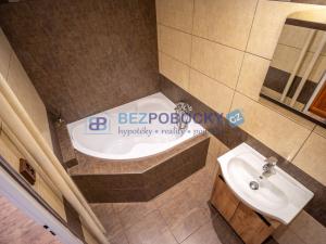 Prodej bytu 3+kk, Chrudim - Chrudim II, Svěchyňova, 62 m2