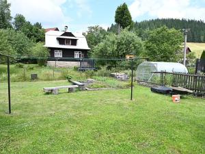 Pronájem rodinného domu, Velké Karlovice, 100 m2