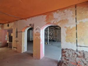 Prodej obchodního prostoru, Nový Bydžov, Dukelská třída, 300 m2