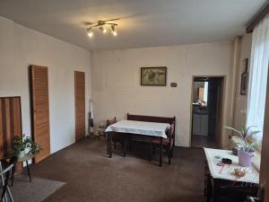 Prodej vícegeneračního domu, Kozomín, 520 m2