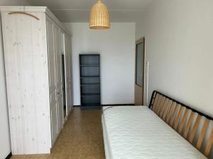 Pronájem bytu 2+kk, Praha - Černý Most, Bryksova, 46 m2
