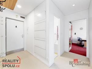Prodej bytu 2+1, Praha - Vysočany, Kolbenova, 51 m2