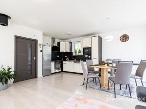Pronájem bytu 3+kk, Hovorčovice, Střední, 76 m2