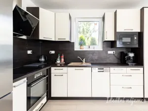 Pronájem bytu 3+kk, Hovorčovice, Střední, 76 m2