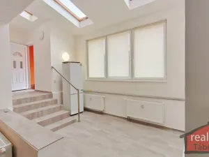 Prodej atypického bytu, Nupaky, 88 m2