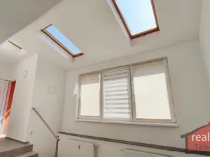 Prodej atypického bytu, Nupaky, 88 m2
