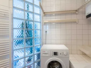 Pronájem bytu 2+kk, Praha - Holešovice, Jateční, 49 m2