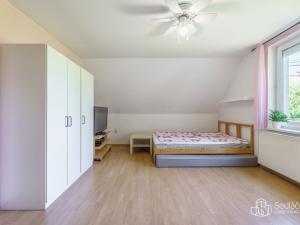 Prodej rodinného domu, Sokolov, Slovenská, 150 m2