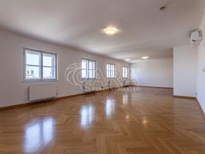 Pronájem bytu 2+kk, Praha - Hradčany, Loretánská, 110 m2