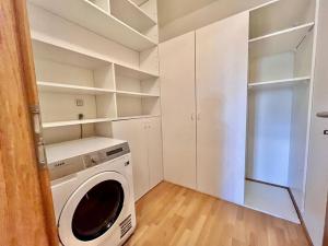 Prodej bytu 3+kk, Praha - Žižkov, Olšanská, 98 m2