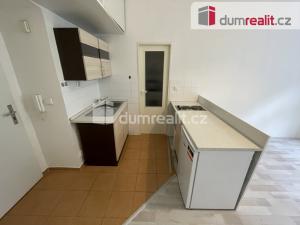 Pronájem bytu 1+kk, Praha - Smíchov, Kmochova, 22 m2