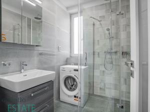 Pronájem bytu 2+kk, Praha, Radimova, 59 m2