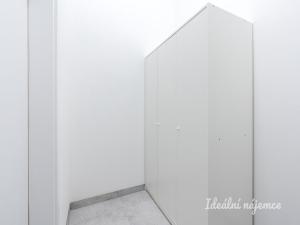 Pronájem bytu 2+kk, Praha - Kyje, Za černým mostem, 66 m2