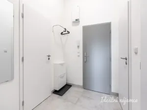Pronájem bytu 2+kk, Praha - Kyje, Za černým mostem, 66 m2