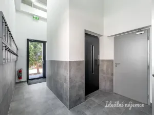 Pronájem bytu 2+kk, Praha - Kyje, Za černým mostem, 66 m2