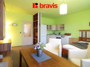 Pronájem bytu 1+kk, Brno, Kosíkova, 32 m2