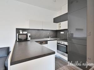 Pronájem bytu 2+kk, Slavkov u Brna, Kaunicova, 61 m2