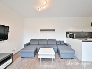 Pronájem bytu 2+kk, Slavkov u Brna, Kaunicova, 61 m2