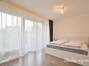 Pronájem bytu 2+kk, Slavkov u Brna, Kaunicova, 61 m2
