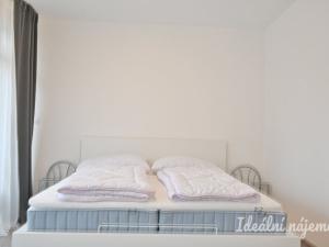 Pronájem bytu 2+kk, Slavkov u Brna, Kaunicova, 61 m2
