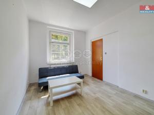 Prodej bytu 3+1, Karlovy Vary - Dvory, 1. máje, 71 m2