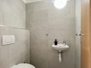 Pronájem bytu 2+kk, Praha - Michle, Baarova, 62 m2