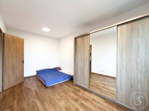 Pronájem bytu 2+kk, Praha - Horní Měcholupy, Mantovská, 59 m2