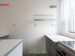 Prodej komerční nemovitosti, Měchenice, Hlavní, 330 m2