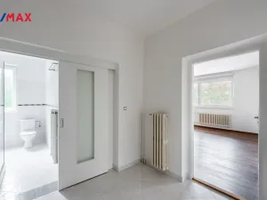 Prodej komerční nemovitosti, Měchenice, Hlavní, 330 m2