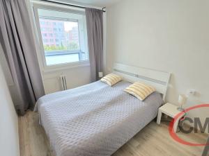 Pronájem bytu 2+kk, Praha, Dědinova, 47 m2