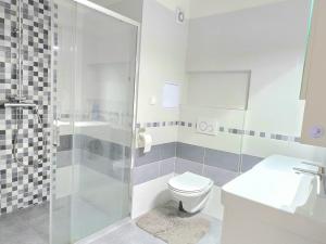 Pronájem bytu 2+kk, Praha, Dědinova, 47 m2