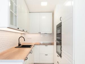 Pronájem bytu 1+1, Praha - Bohnice, Eledrova, 38 m2
