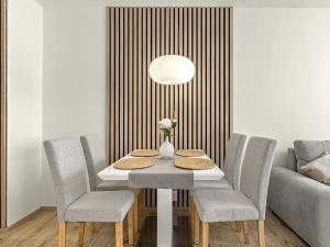 Pronájem bytu 2+kk, Praha - Chodov, Hněvkovského, 42 m2