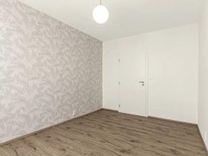 Pronájem bytu 2+kk, Praha - Chodov, Hněvkovského, 42 m2
