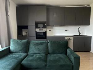 Prodej bytu 2+kk, Hostivice, Pšeničná, 48 m2