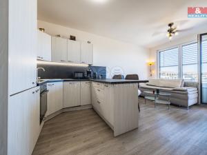 Prodej bytu 2+kk, Praha - Hlubočepy, Ondrákové, 45 m2