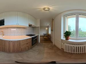Pronájem bytu 3+kk, Praha - Záběhlice, Choceradská, 55 m2