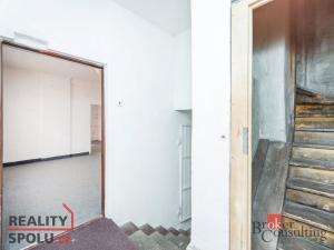 Prodej komerční nemovitosti, Karlovy Vary, Varšavská, 145 m2