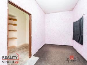 Prodej komerční nemovitosti, Karlovy Vary, Varšavská, 145 m2