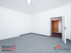 Prodej komerční nemovitosti, Karlovy Vary, Varšavská, 145 m2