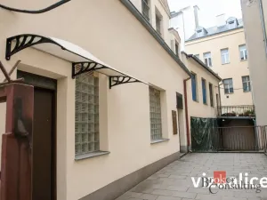 Prodej komerční nemovitosti, Karlovy Vary, Varšavská, 145 m2