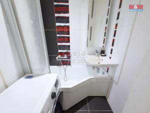 Prodej bytu 2+1, Karviná - Mizerov, tř. Těreškovové, 50 m2