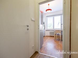Pronájem bytu 2+1, Praha - Podolí, Na Klaudiánce, 72 m2