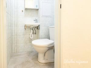 Pronájem bytu 2+1, Praha - Podolí, Na Klaudiánce, 72 m2